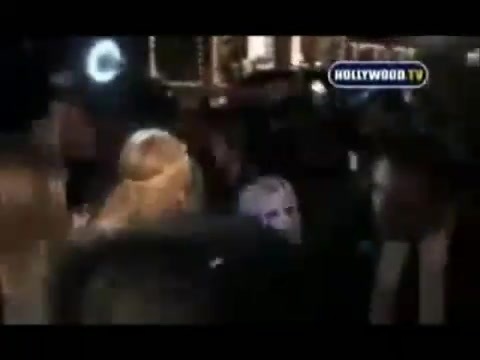 Avril Lavigne - Paparazzi (Various Footage Part 1) 1320