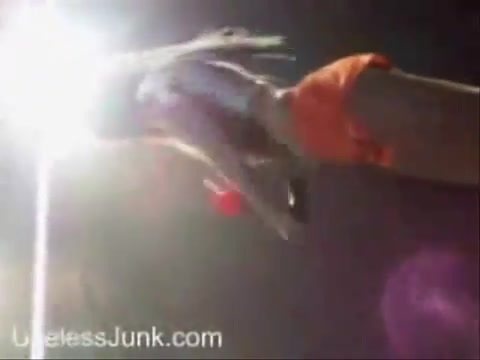 Avril Lavigne - Paparazzi (Various Footage Part 1) 2758