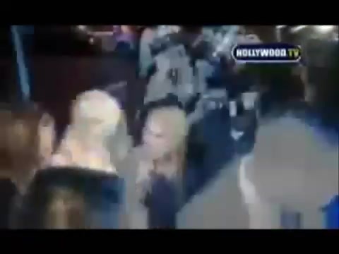 Avril Lavigne - Paparazzi (Various Footage Part 1) 1339