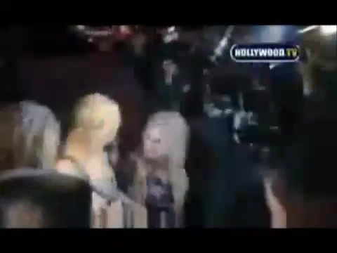 Avril Lavigne - Paparazzi (Various Footage Part 1) 1341
