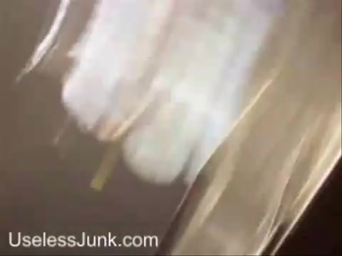 Avril Lavigne - Paparazzi (Various Footage Part 1) 2810