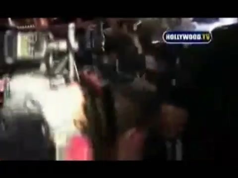 Avril Lavigne - Paparazzi (Various Footage Part 1) 1391 - 27 - years - of - Avril - oo3