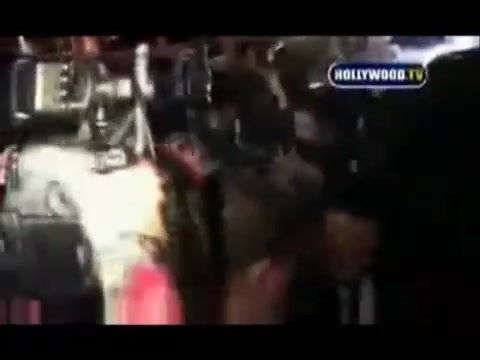 Avril Lavigne - Paparazzi (Various Footage Part 1) 1392