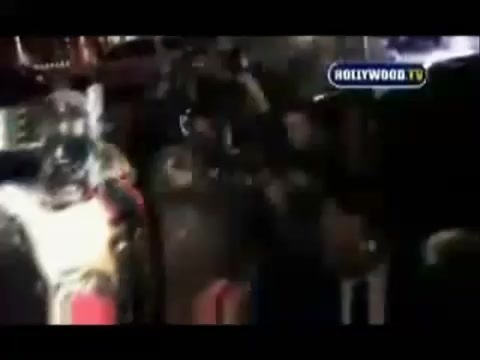 Avril Lavigne - Paparazzi (Various Footage Part 1) 1394 - 27 - years - of - Avril - oo3