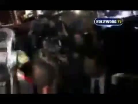 Avril Lavigne - Paparazzi (Various Footage Part 1) 1397 - 27 - years - of - Avril - oo3