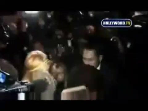 Avril Lavigne - Paparazzi (Various Footage Part 1) 1430