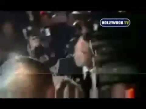 Avril Lavigne - Paparazzi (Various Footage Part 1) 1444 - 27 - years - of - Avril - oo3
