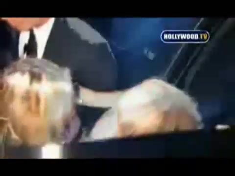 Avril Lavigne - Paparazzi (Various Footage Part 1) 1465