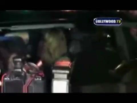 Avril Lavigne - Paparazzi (Various Footage Part 1) 1493