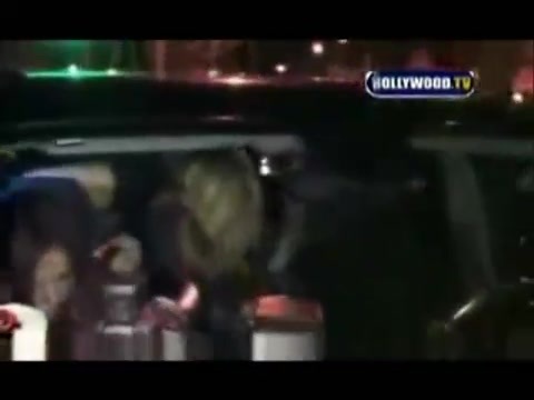 Avril Lavigne - Paparazzi (Various Footage Part 1) 1499