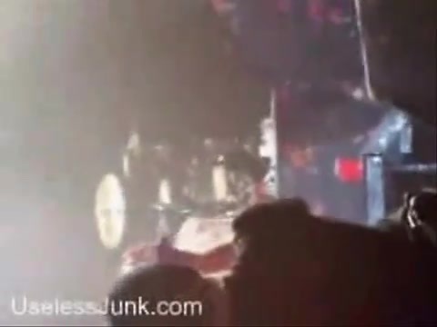 Avril Lavigne - Paparazzi (Various Footage Part 1) 3538 - 27 - years - of - Avril - oo8