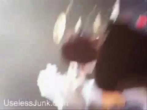 Avril Lavigne - Paparazzi (Various Footage Part 1) 3549