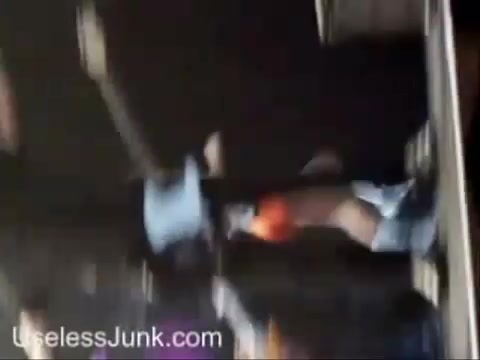 Avril Lavigne - Paparazzi (Various Footage Part 1) 3570