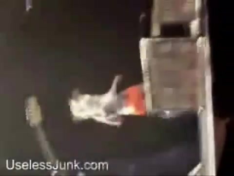 Avril Lavigne - Paparazzi (Various Footage Part 1) 3577