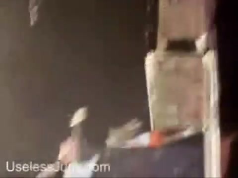 Avril Lavigne - Paparazzi (Various Footage Part 1) 3590