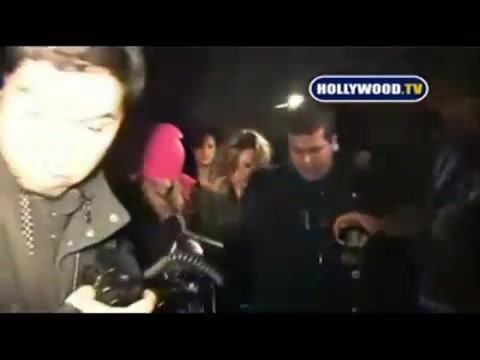 Avril Lavigne - Paparazzi (Various Footage Part 1) 4069 - 27 - years - of - Avril - oo9