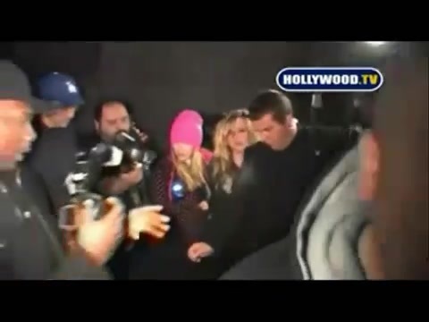 Avril Lavigne - Paparazzi (Various Footage Part 1) 4089 - 27 - years - of - Avril - oo9