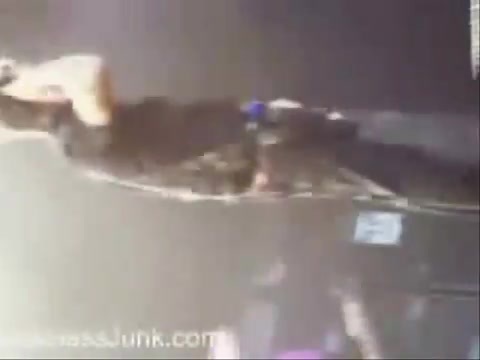 Avril Lavigne - Paparazzi (Various Footage Part 1) 3631
