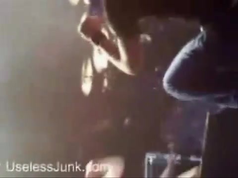 Avril Lavigne - Paparazzi (Various Footage Part 1) 3177