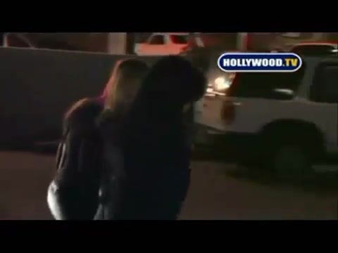 Avril Lavigne - Paparazzi (Various Footage Part 1) 3749 - 27 - years - of - Avril - oo8