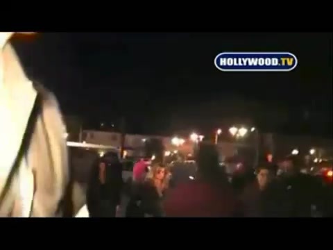 Avril Lavigne - Paparazzi (Various Footage Part 1) 3789