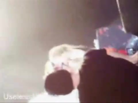 Avril Lavigne - Paparazzi (Various Footage Part 1) 3328