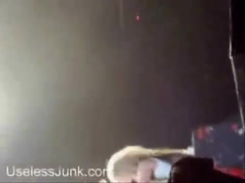 Avril Lavigne - Paparazzi (Various Footage Part 1) 3341