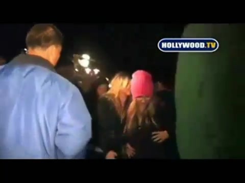 Avril Lavigne - Paparazzi (Various Footage Part 1) 3823