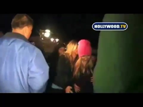 Avril Lavigne - Paparazzi (Various Footage Part 1) 3824