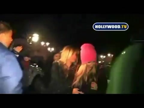 Avril Lavigne - Paparazzi (Various Footage Part 1) 3827 - 27 - years - of - Avril - oo8