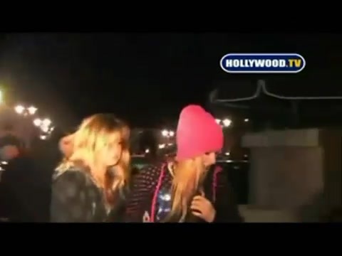 Avril Lavigne - Paparazzi (Various Footage Part 1) 3832 - 27 - years - of - Avril - oo8