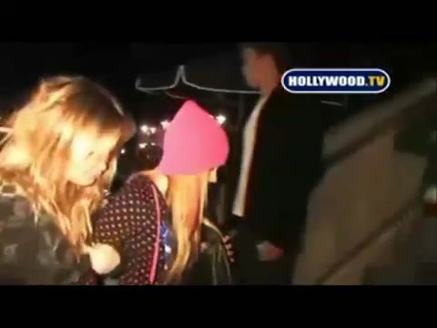 Avril Lavigne - Paparazzi (Various Footage Part 1) 3840