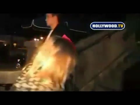 Avril Lavigne - Paparazzi (Various Footage Part 1) 3845 - 27 - years - of - Avril - oo8