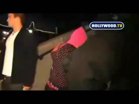 Avril Lavigne - Paparazzi (Various Footage Part 1) 3853 - 27 - years - of - Avril - oo8