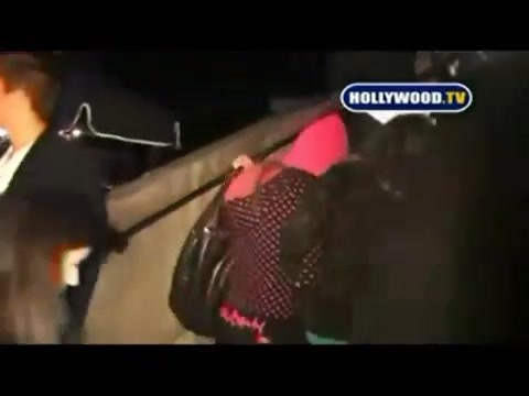 Avril Lavigne - Paparazzi (Various Footage Part 1) 3856 - 27 - years - of - Avril - oo8