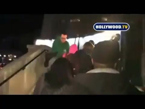 Avril Lavigne - Paparazzi (Various Footage Part 1) 3870