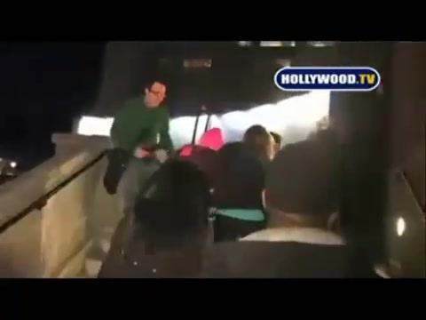 Avril Lavigne - Paparazzi (Various Footage Part 1) 3875