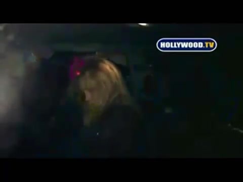 Avril Lavigne - Paparazzi (Various Footage Part 1) 4332 - 27 - years - of - Avril - oo9