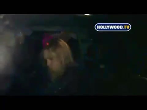 Avril Lavigne - Paparazzi (Various Footage Part 1) 4334 - 27 - years - of - Avril - oo9