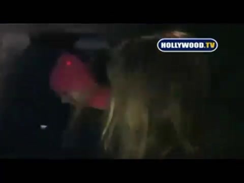 Avril Lavigne - Paparazzi (Various Footage Part 1) 4350 - 27 - years - of - Avril - oo9