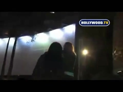 Avril Lavigne - Paparazzi (Various Footage Part 1) 3895