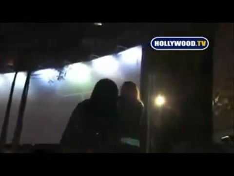 Avril Lavigne - Paparazzi (Various Footage Part 1) 3896