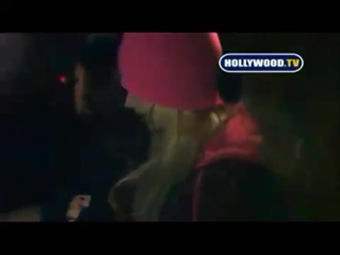 Avril Lavigne - Paparazzi (Various Footage Part 1) 4400 - 27 - years - of - Avril - oo9