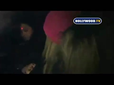 Avril Lavigne - Paparazzi (Various Footage Part 1) 4435