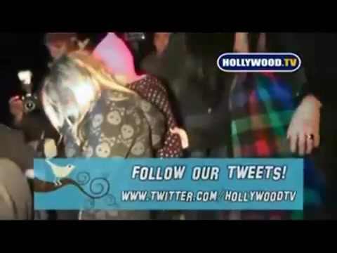 Avril Lavigne - Paparazzi (Various Footage Part 1) 3974