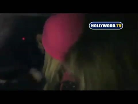 Avril Lavigne - Paparazzi (Various Footage Part 1) 4443