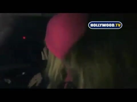 Avril Lavigne - Paparazzi (Various Footage Part 1) 4448