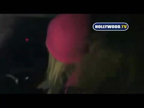 Avril Lavigne - Paparazzi (Various Footage Part 1) 4451