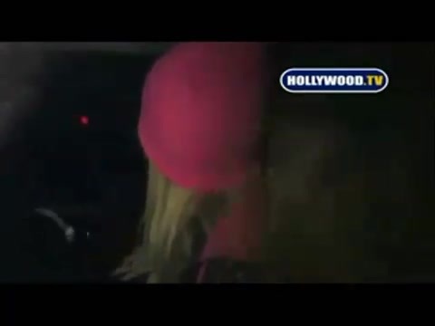 Avril Lavigne - Paparazzi (Various Footage Part 1) 4453