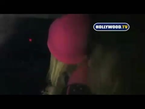 Avril Lavigne - Paparazzi (Various Footage Part 1) 4456